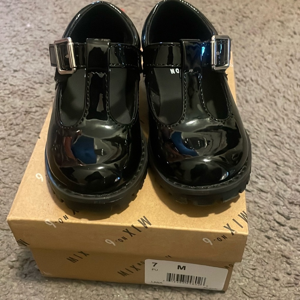 Toddler girl black patent leather shoes size 7
